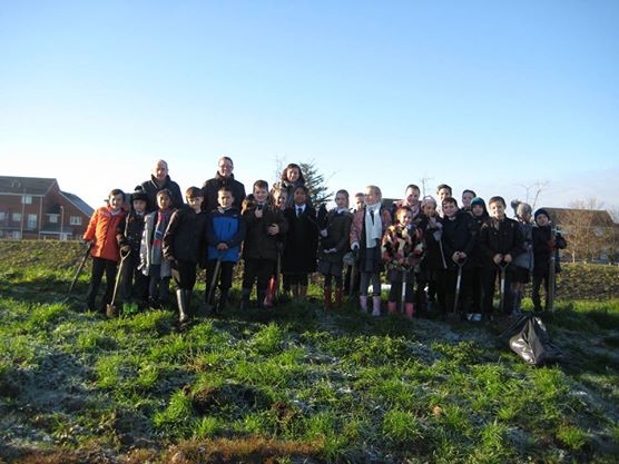 File:12 treeplanting with school children.jpg