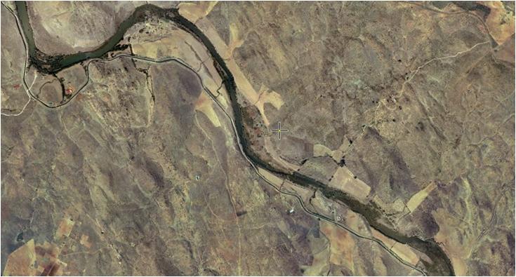 File:031 Rio Zujar Espolon CHGUADIANA 002.jpg