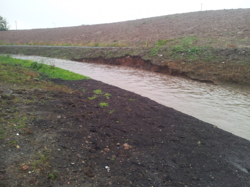 File:10 Early erosion before goetextile installation Oct 14.jpg