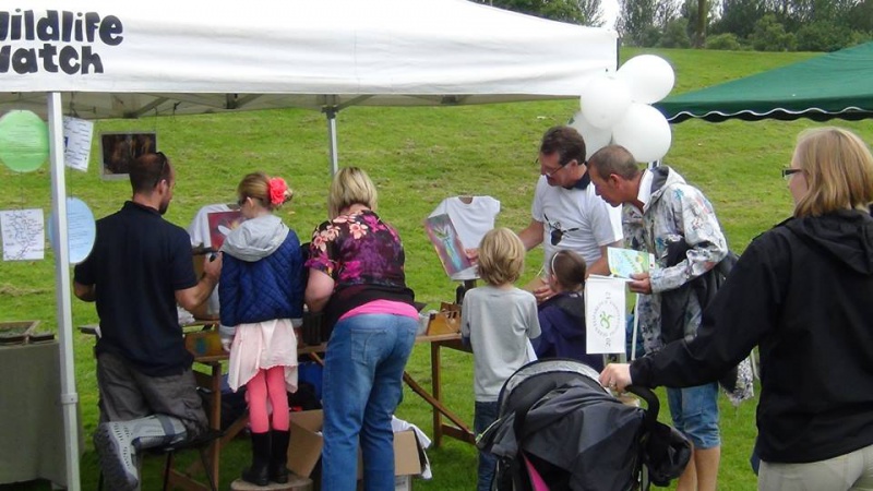 File:Community event involving local artist (2).jpg